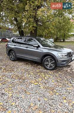 Позашляховик / Кросовер Volkswagen Tiguan 2017 в Тернополі