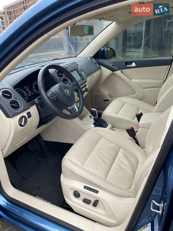 Позашляховик / Кросовер Volkswagen Tiguan 2017 в Львові