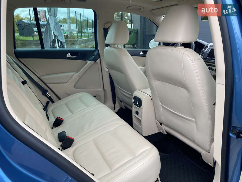 Позашляховик / Кросовер Volkswagen Tiguan 2017 в Львові