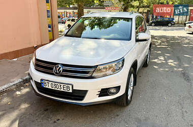 Внедорожник / Кроссовер Volkswagen Tiguan 2011 в Одессе