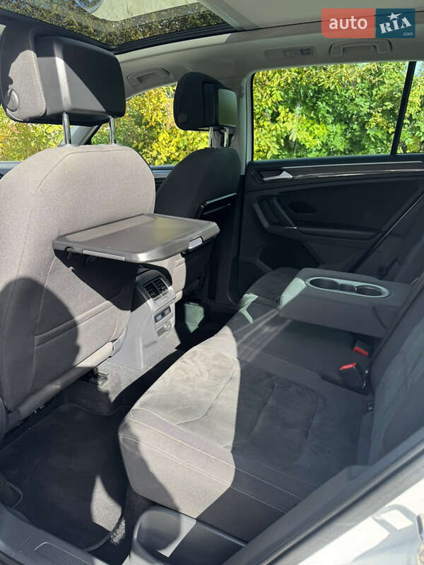 Внедорожник / Кроссовер Volkswagen Tiguan 2017 в Черновцах фото 19 Внедорожник / Кроссовер Volkswagen Tiguan 2017 в Черновцах