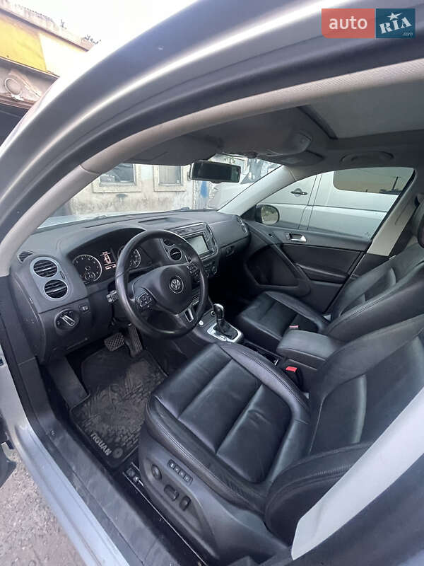 Внедорожник / Кроссовер Volkswagen Tiguan 2016 в Ивано-Франковске