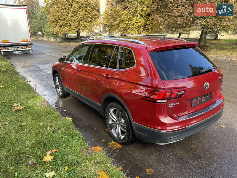 Внедорожник / Кроссовер Volkswagen Tiguan 2020 в Львове