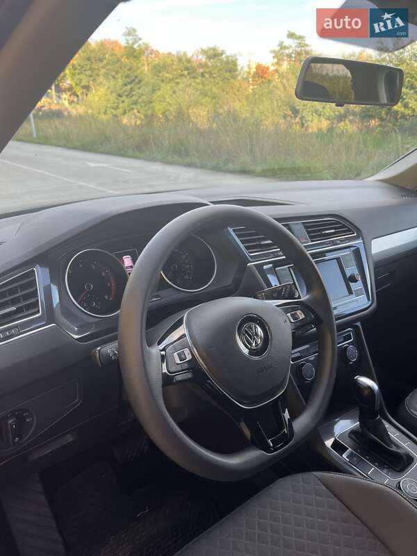 Внедорожник / Кроссовер Volkswagen Tiguan 2020 в Шептицькому