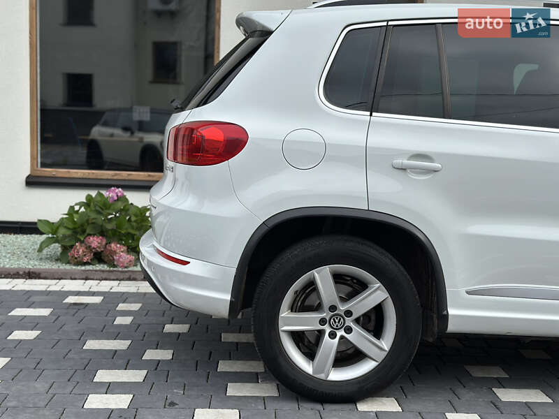 Внедорожник / Кроссовер Volkswagen Tiguan 2015 в Ивано-Франковске