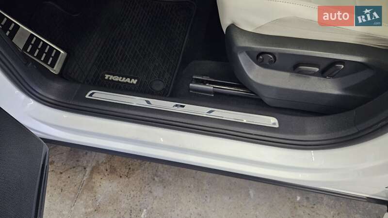 Внедорожник / Кроссовер Volkswagen Tiguan 2020 в Виннице