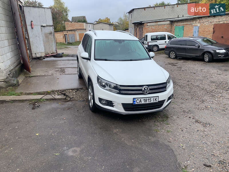 Внедорожник / Кроссовер Volkswagen Tiguan 2015 в Богуславе фото 2 Внедорожник / Кроссовер Volkswagen Tiguan 2015 в Богуславе