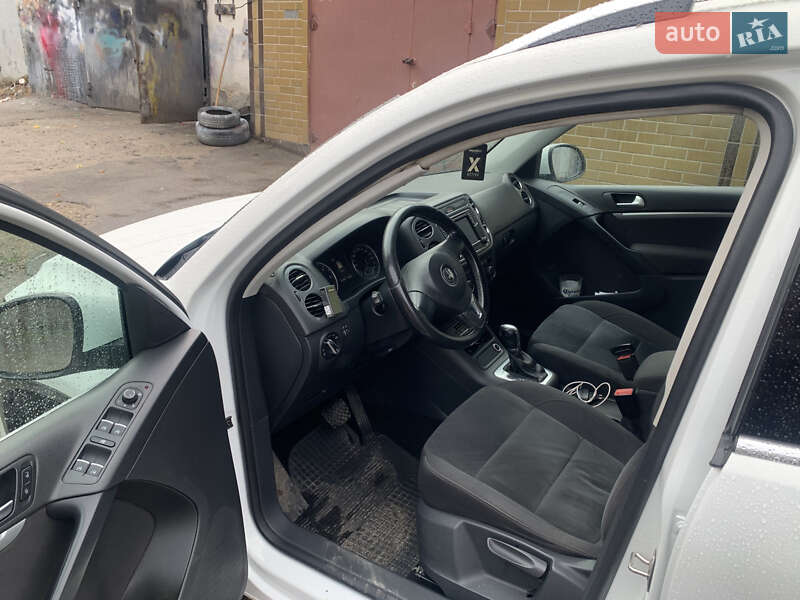 Внедорожник / Кроссовер Volkswagen Tiguan 2015 в Богуславе фото 6 Внедорожник / Кроссовер Volkswagen Tiguan 2015 в Богуславе