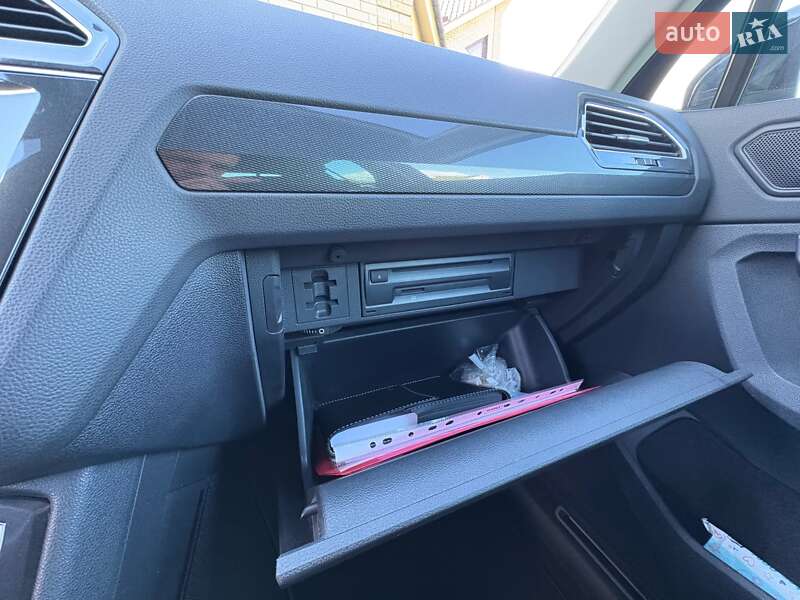 Позашляховик / Кросовер Volkswagen Tiguan 2018 в Черкасах фото 34 Позашляховик / Кросовер Volkswagen Tiguan 2018 в Черкасах