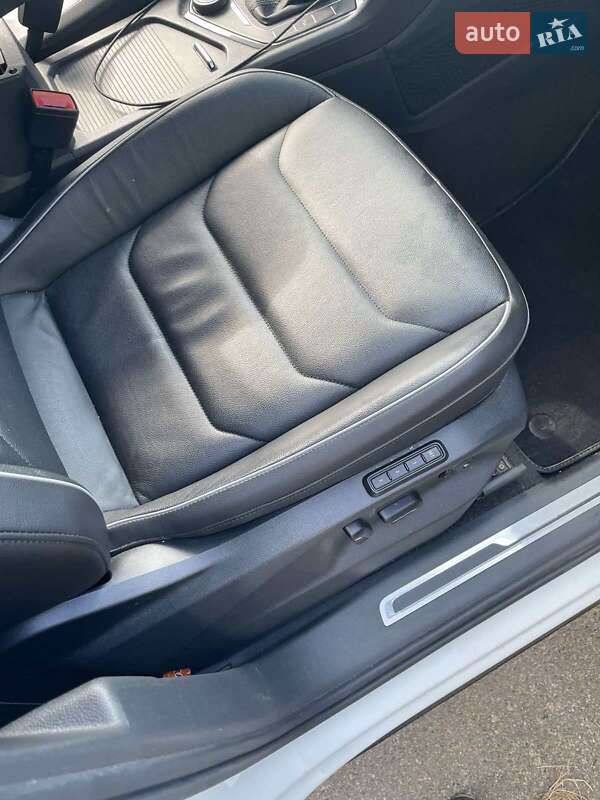 Внедорожник / Кроссовер Volkswagen Tiguan 2020 в Киеве