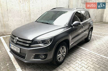 Позашляховик / Кросовер Volkswagen Tiguan 2015 в Києві