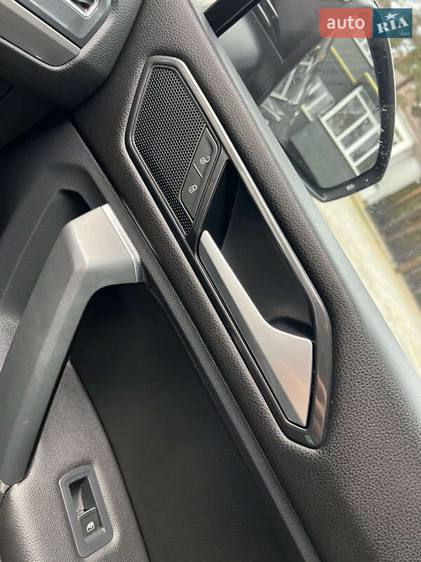 Внедорожник / Кроссовер Volkswagen Tiguan 2017 в Ахтырке фото 12 Внедорожник / Кроссовер Volkswagen Tiguan 2017 в Ахтырке