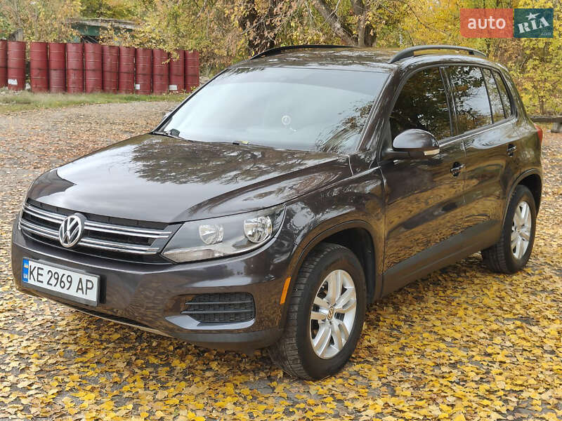Внедорожник / Кроссовер Volkswagen Tiguan 2016 в Кривом Роге