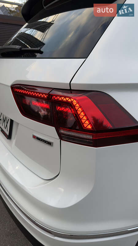 Внедорожник / Кроссовер Volkswagen Tiguan 2019 в Новомосковске фото 11 Внедорожник / Кроссовер Volkswagen Tiguan 2019 в Новомосковске