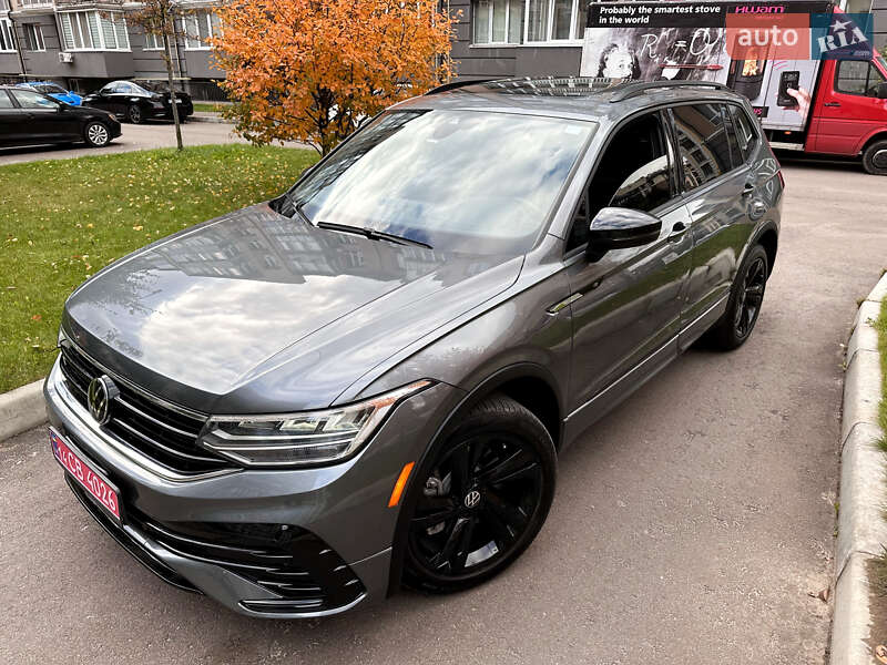 Внедорожник / Кроссовер Volkswagen Tiguan 2024 в Киеве