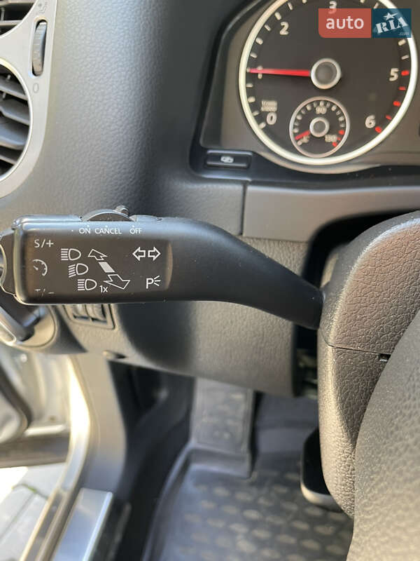 Позашляховик / Кросовер Volkswagen Tiguan 2010 в Одесі