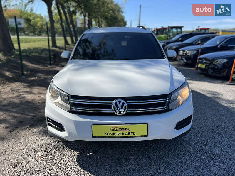Внедорожник / Кроссовер Volkswagen Tiguan 2015 в Умани