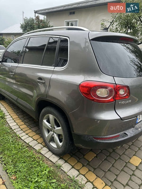 Позашляховик / Кросовер Volkswagen Tiguan 2010 в Коломиї