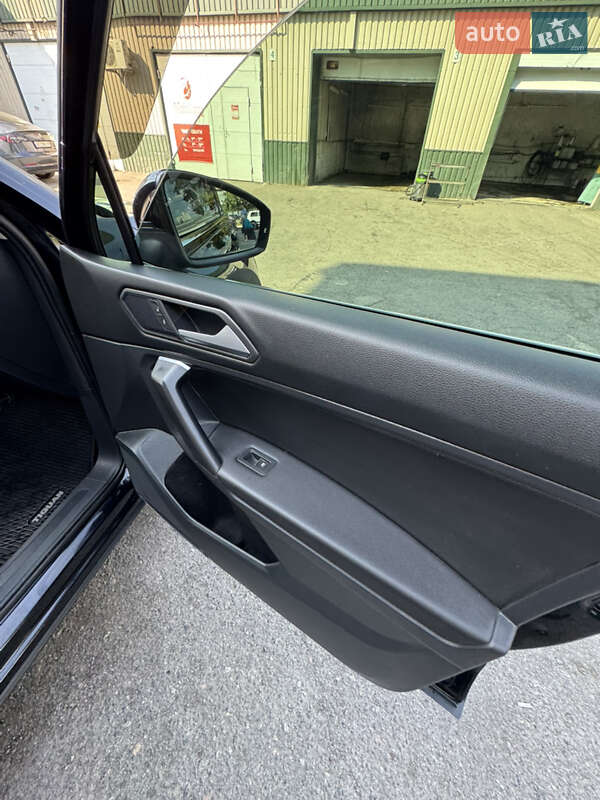 Внедорожник / Кроссовер Volkswagen Tiguan 2021 в Днепре