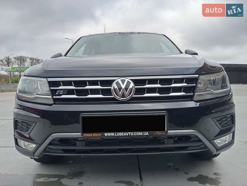 Внедорожник / Кроссовер Volkswagen Tiguan 2019 в Ходорове фото 13 Внедорожник / Кроссовер Volkswagen Tiguan 2019 в Ходорове