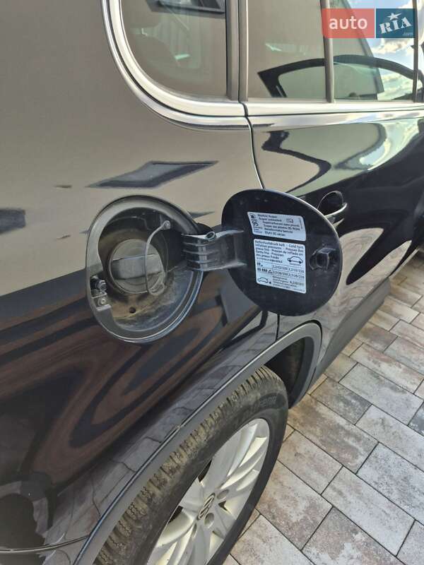 Внедорожник / Кроссовер Volkswagen Tiguan 2010 в Ковеле