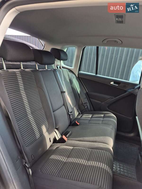 Внедорожник / Кроссовер Volkswagen Tiguan 2010 в Ковеле
