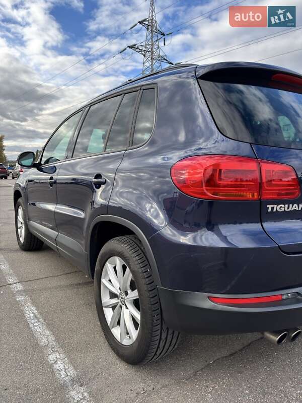 Позашляховик / Кросовер Volkswagen Tiguan 2017 в Києві