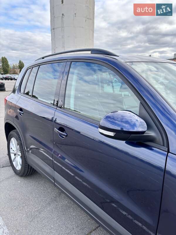 Позашляховик / Кросовер Volkswagen Tiguan 2017 в Києві