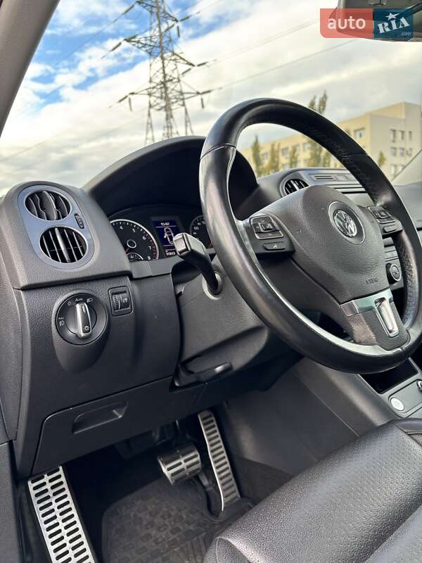 Позашляховик / Кросовер Volkswagen Tiguan 2017 в Києві