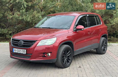 Позашляховик / Кросовер Volkswagen Tiguan 2008 в Києві
