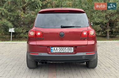 Внедорожник / Кроссовер Volkswagen Tiguan 2008 в 