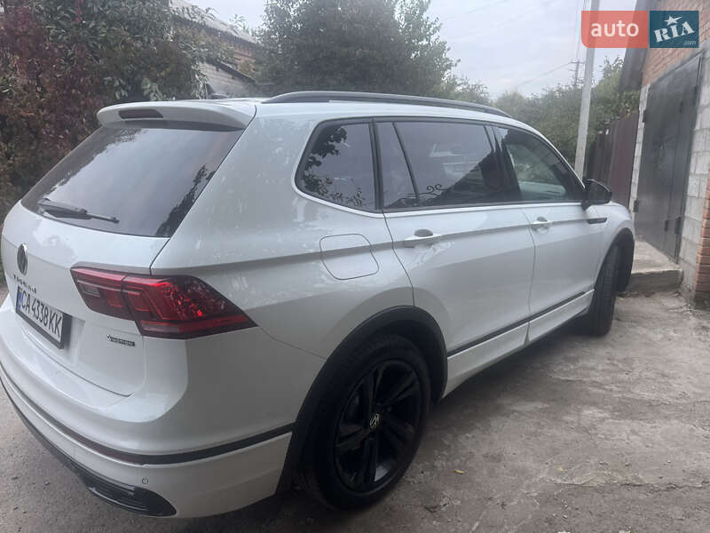 Внедорожник / Кроссовер Volkswagen Tiguan 2023 в Кропивницком