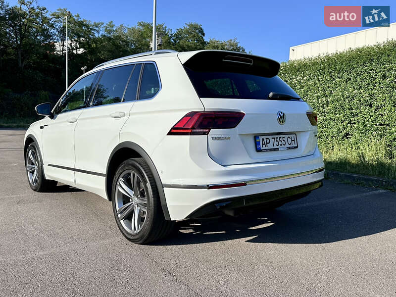 Внедорожник / Кроссовер Volkswagen Tiguan 2017 в Киеве