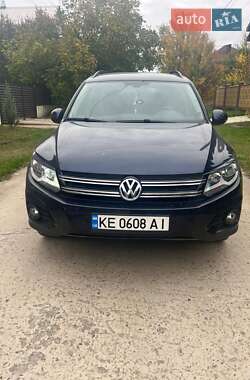 Внедорожник / Кроссовер Volkswagen Tiguan 2015 в Днепре