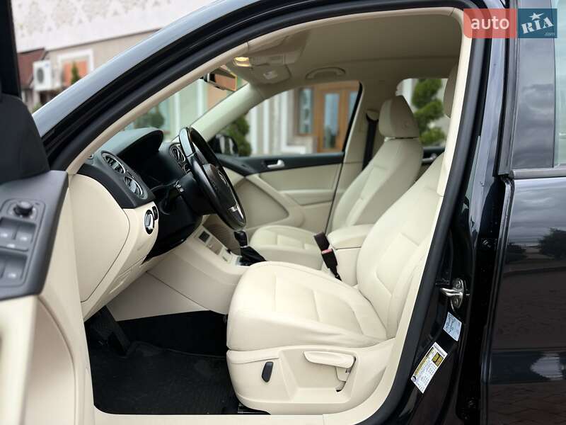 Внедорожник / Кроссовер Volkswagen Tiguan 2017 в Стрые