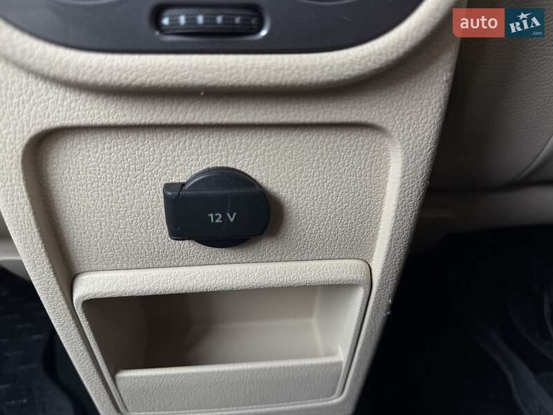 Внедорожник / Кроссовер Volkswagen Tiguan 2017 в Стрые