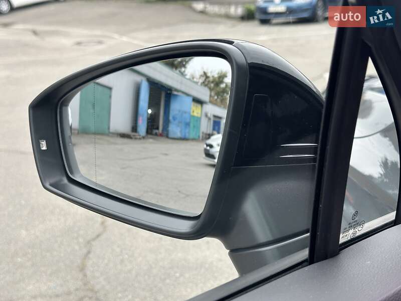 Позашляховик / Кросовер Volkswagen Tiguan 2023 в Києві