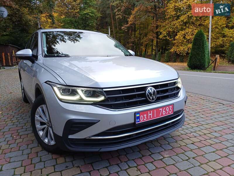 Позашляховик / Кросовер Volkswagen Tiguan 2022 в  фото Позашляховик / Кросовер Volkswagen Tiguan 2022 в