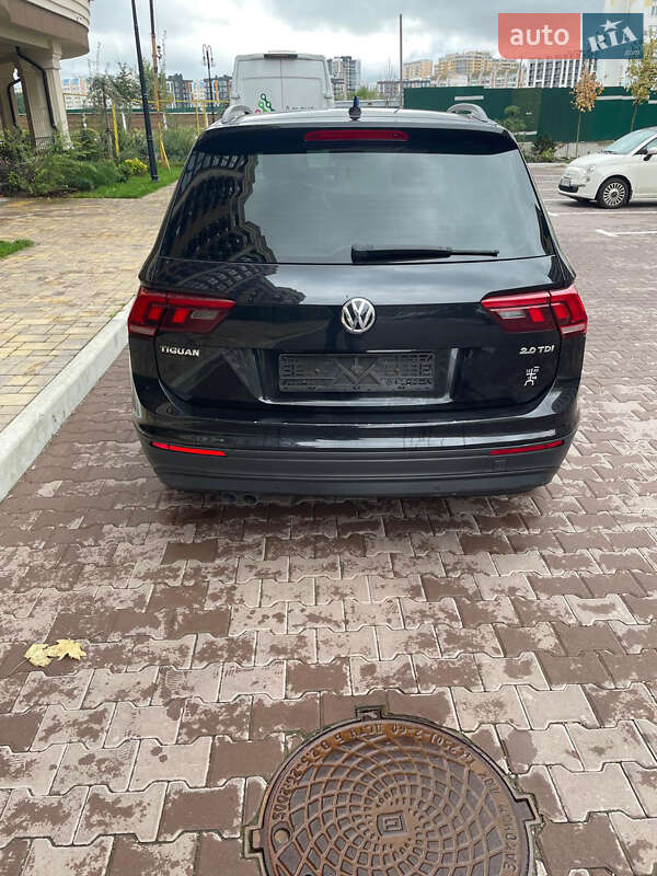 Позашляховик / Кросовер Volkswagen Tiguan 2017 в Києві