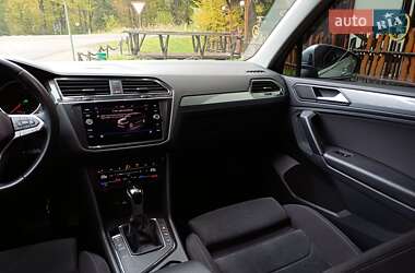 Позашляховик / Кросовер Volkswagen Tiguan 2022 в  фото 45 Позашляховик / Кросовер Volkswagen Tiguan 2022 в