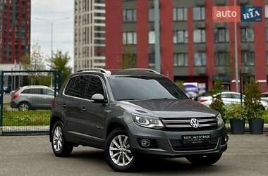 Внедорожник / Кроссовер Volkswagen Tiguan 2012 в Киеве