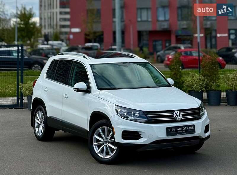 Позашляховик / Кросовер Volkswagen Tiguan 2016 в Києві