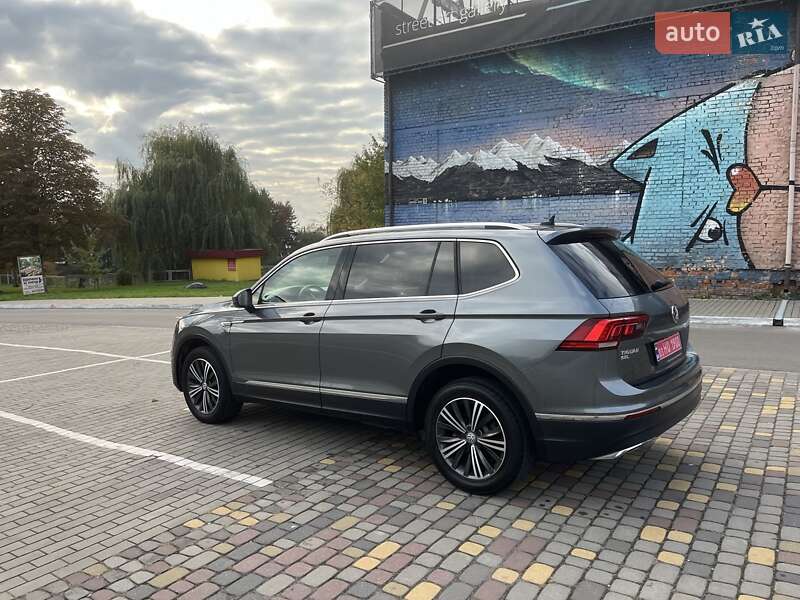 Внедорожник / Кроссовер Volkswagen Tiguan 2018 в Луцке фото 6 Внедорожник / Кроссовер Volkswagen Tiguan 2018 в Луцке