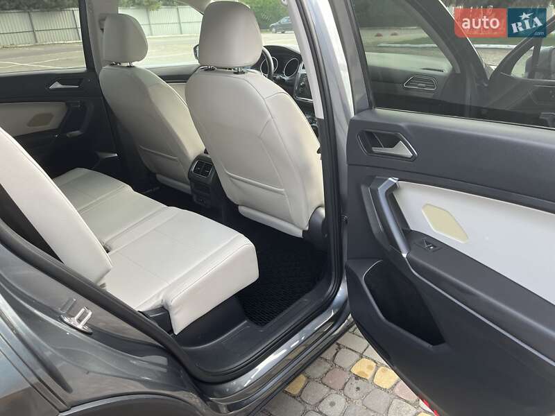 Внедорожник / Кроссовер Volkswagen Tiguan 2018 в Луцке фото 35 Внедорожник / Кроссовер Volkswagen Tiguan 2018 в Луцке