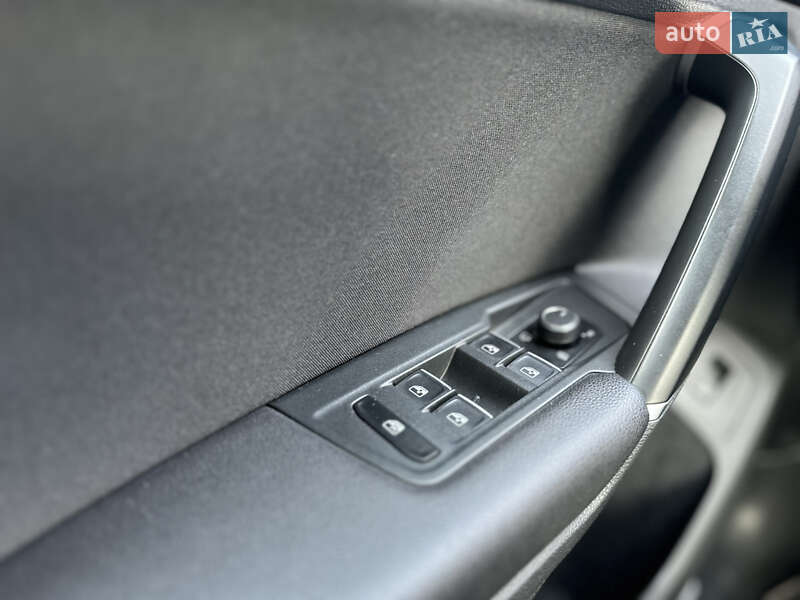 Внедорожник / Кроссовер Volkswagen Tiguan 2017 в Львове