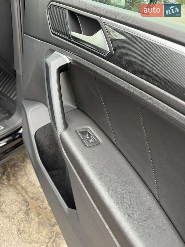 Внедорожник / Кроссовер Volkswagen Tiguan 2019 в Запорожье фото 19 Внедорожник / Кроссовер Volkswagen Tiguan 2019 в Запорожье