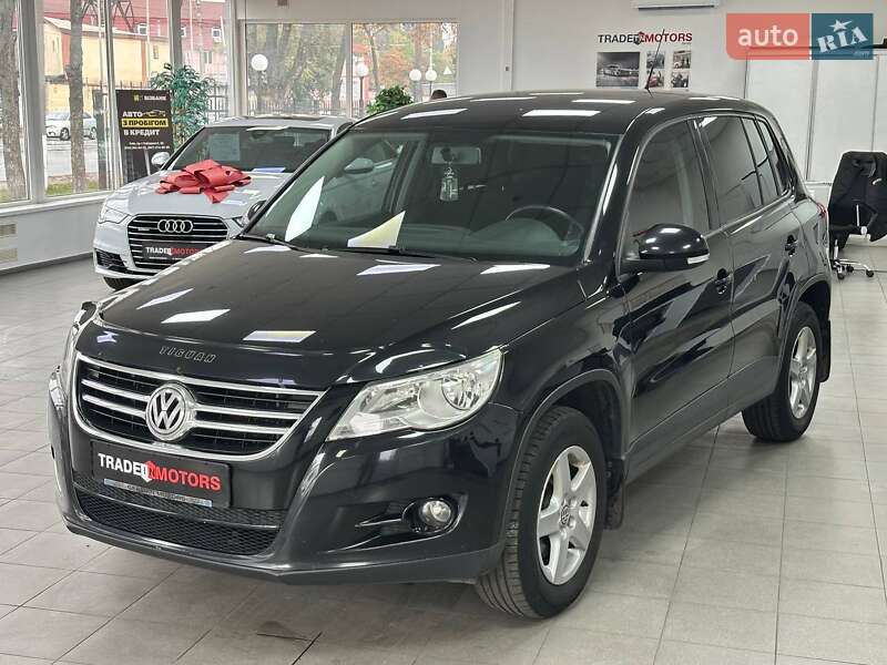 Внедорожник / Кроссовер Volkswagen Tiguan 2010 в Киеве