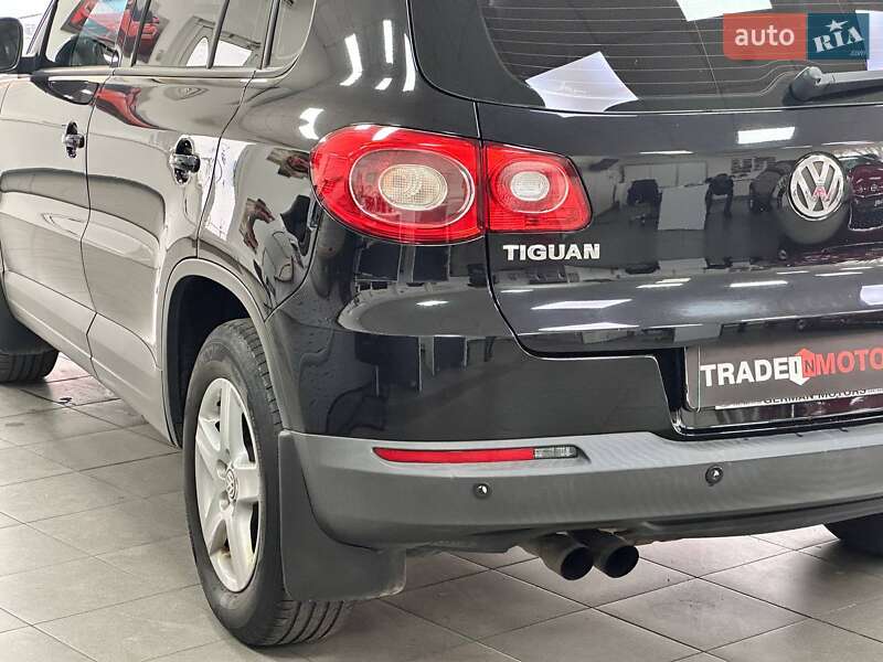 Внедорожник / Кроссовер Volkswagen Tiguan 2010 в Киеве