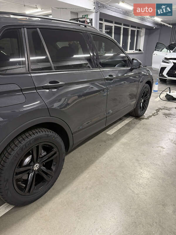 Позашляховик / Кросовер Volkswagen Tiguan 2018 в Києві фото 4 Позашляховик / Кросовер Volkswagen Tiguan 2018 в Києві