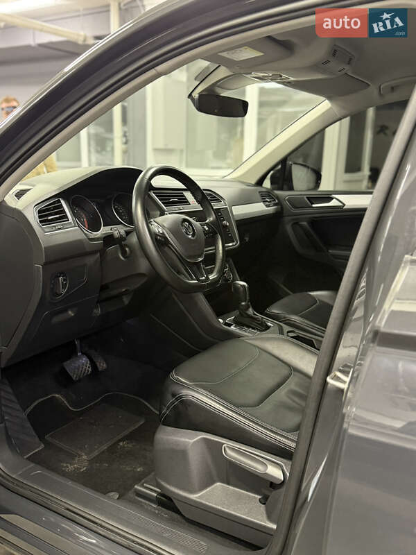 Позашляховик / Кросовер Volkswagen Tiguan 2018 в Києві фото 6 Позашляховик / Кросовер Volkswagen Tiguan 2018 в Києві